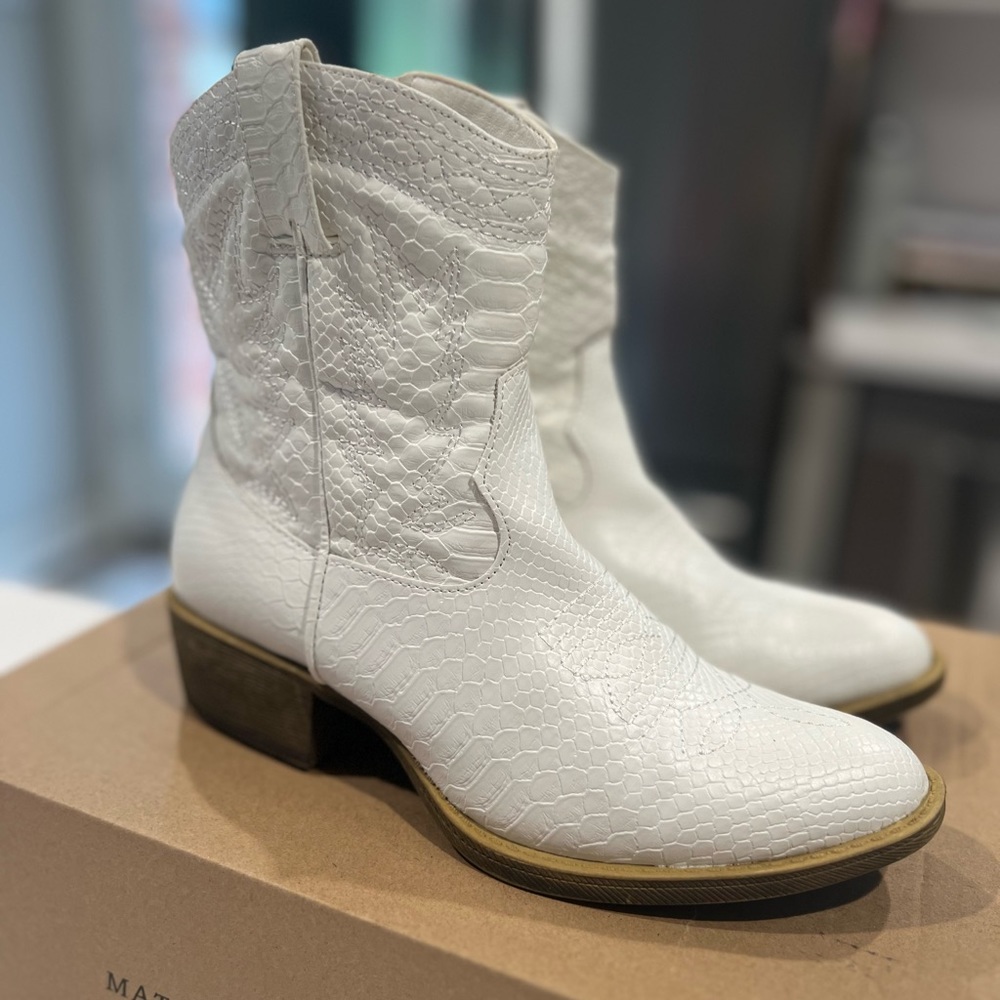 Coconuts by Matisse for Free People - white faux snakeskin booties - Size 6